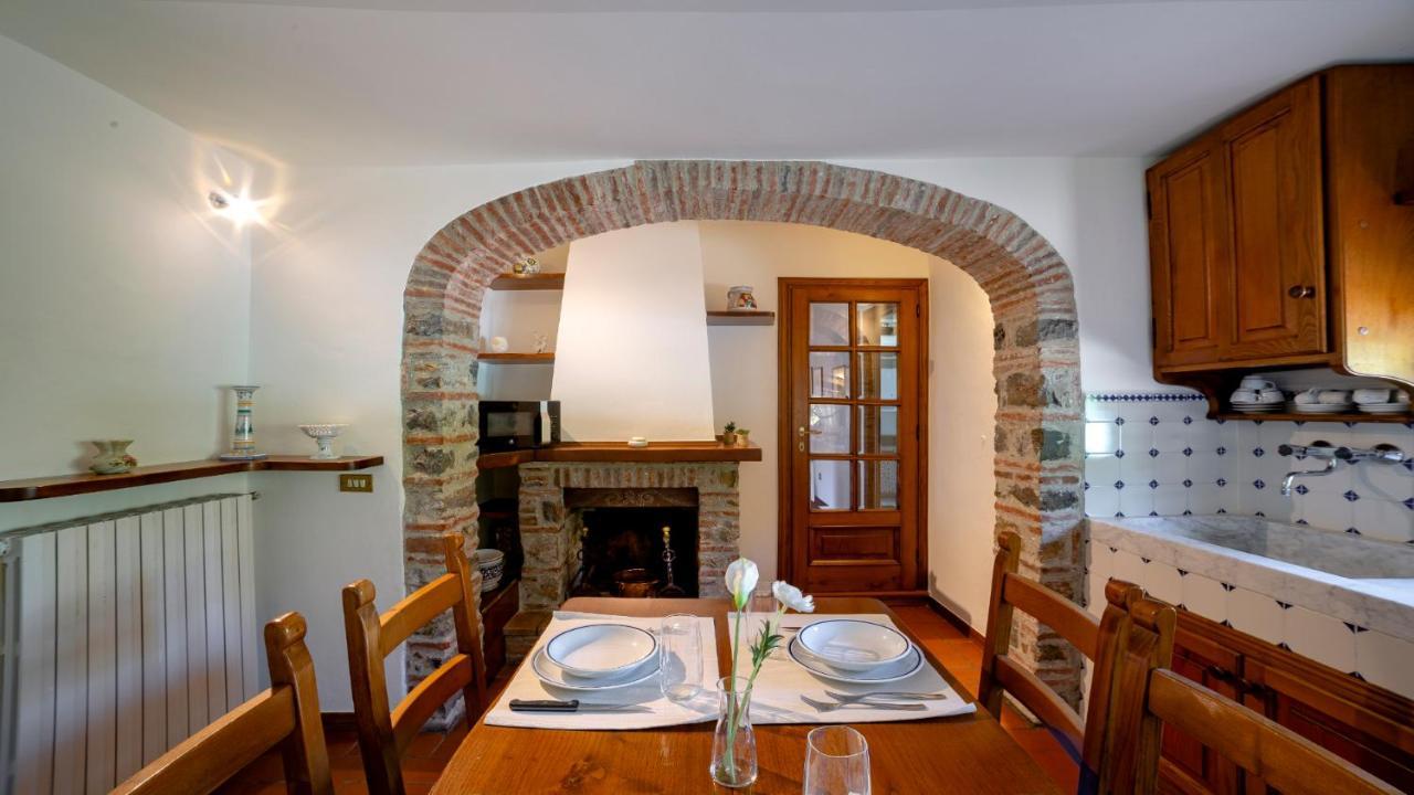 Il Cottage Di Patrizia ลุคคา ภายนอก รูปภาพ